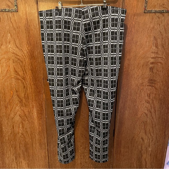 Maze Collection Pull-on Slim Fit Pants, Black and White, Size 3X - Picture 2 of 11